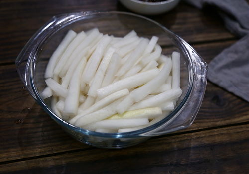 大热天,这白萝卜条比泡椒凤爪还抢手 大厨绝技,比例收好哟